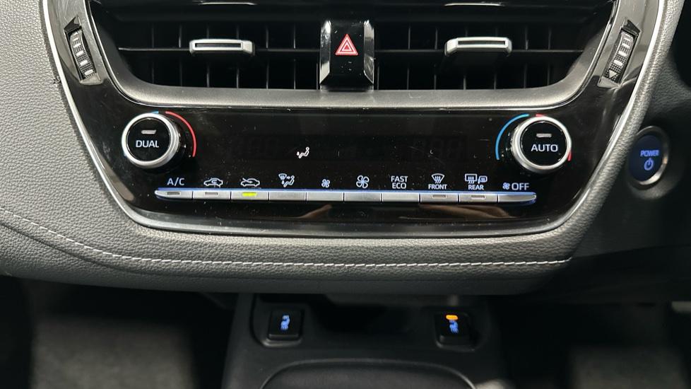 Air Conditioning /Dual Climate Control 