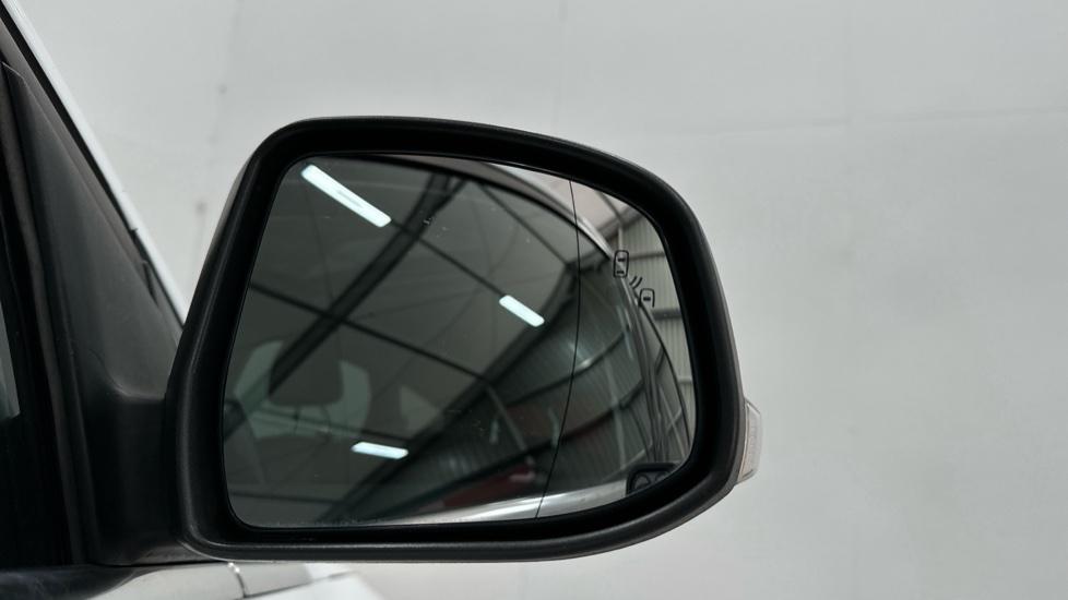 Blind Spot Monitoring System 