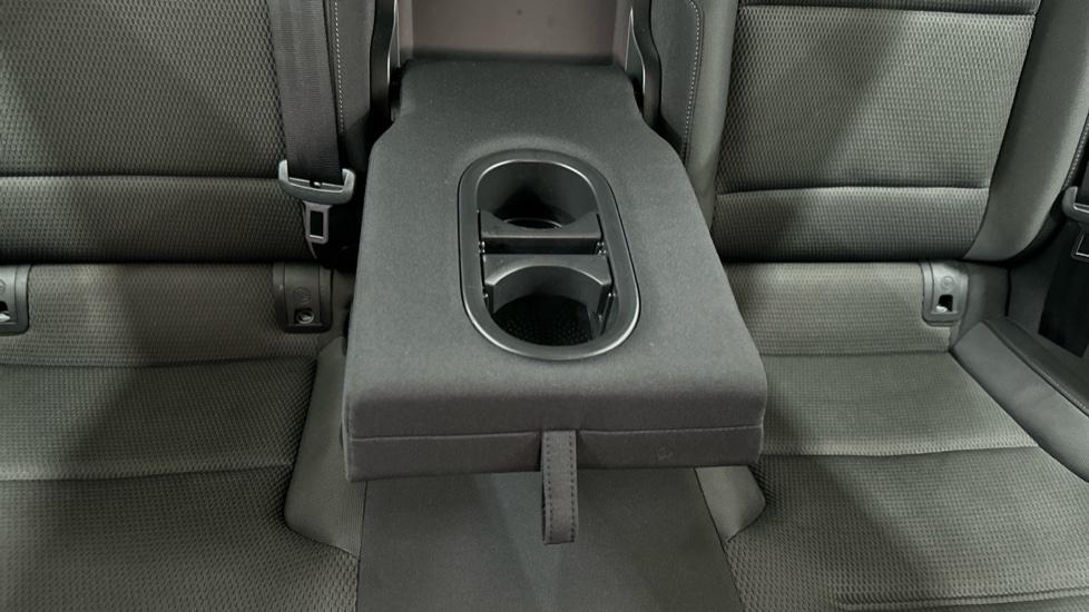 Rear Armrest/ Cup Holder