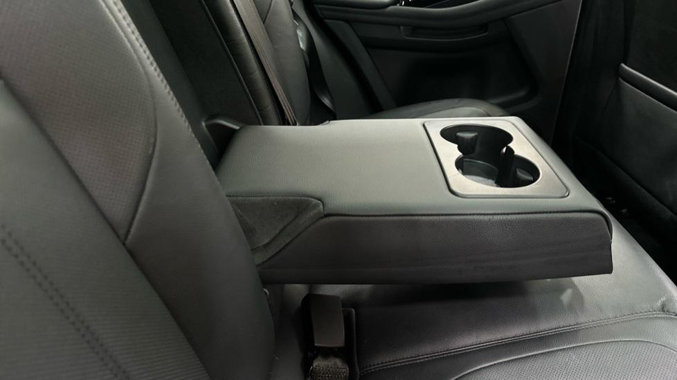 Rear Armrest/ Cup Holder