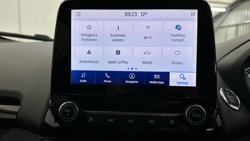 Apple Car Play & Android Auto