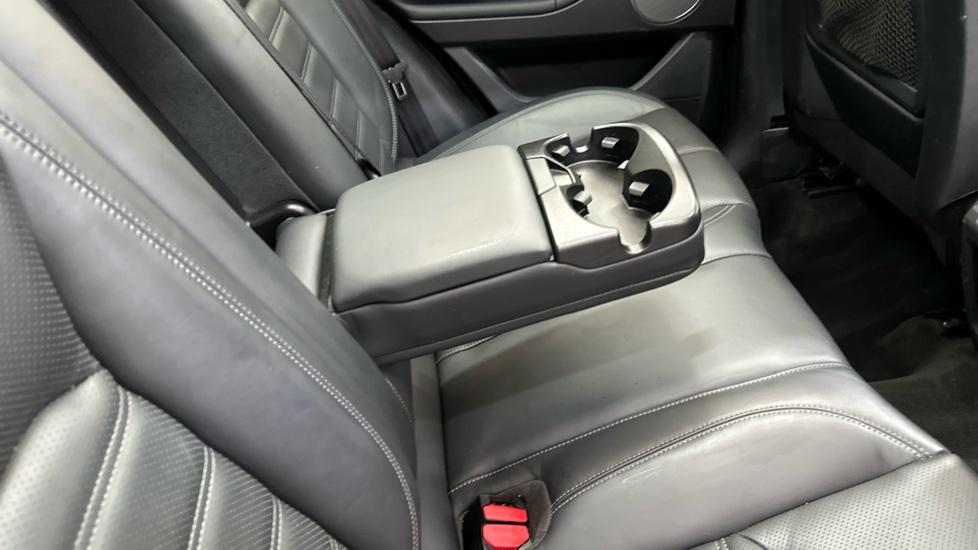 Rear Armrest/ Cup Holder