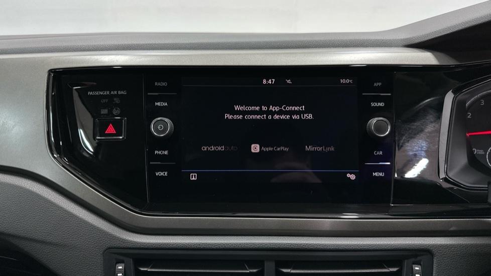 Apple Car Play & Android Auto