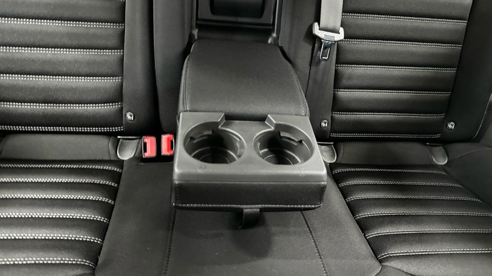 Rear Armrest/ Cup Holder