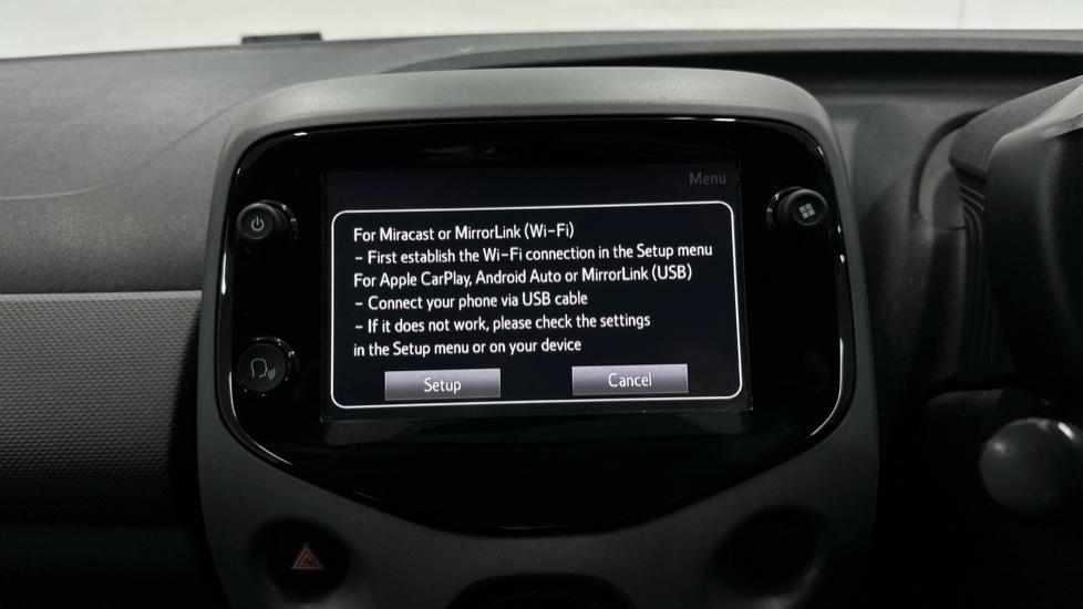 Apple Car Play & Android Auto