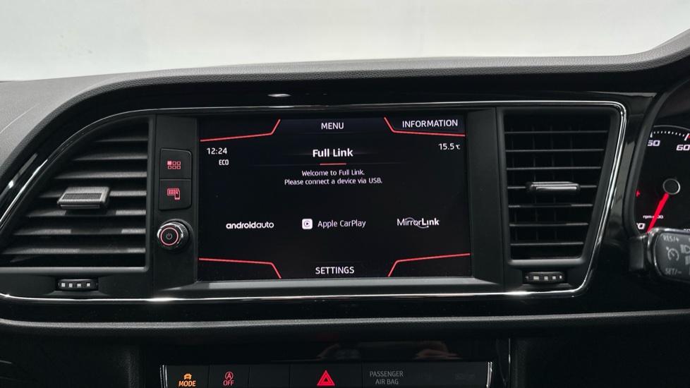 Apple Car Play & Android Auto