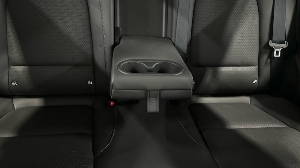 Rear Armrest/ Cup Holder