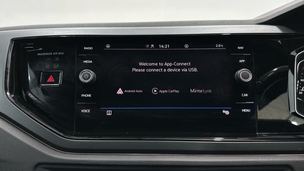 Apple Car Play & Android Auto