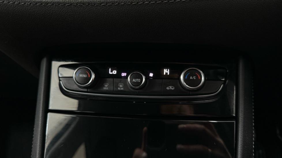 Air Conditioning /Dual Climate Control 