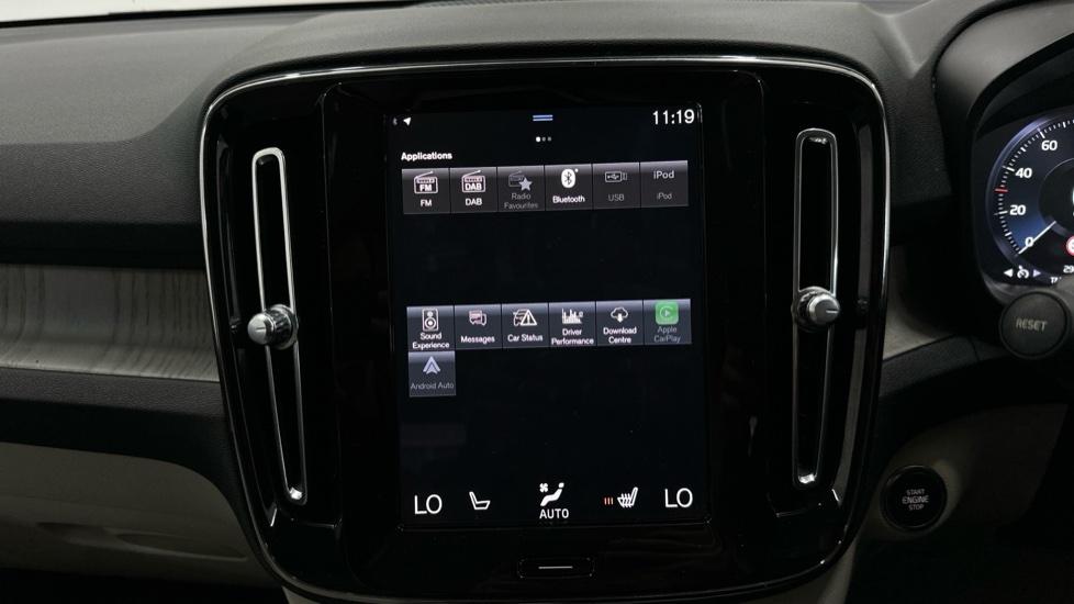 Apple Car Play & Android Auto