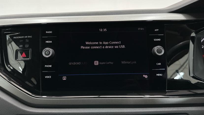 Apple Car Play & Android Auto