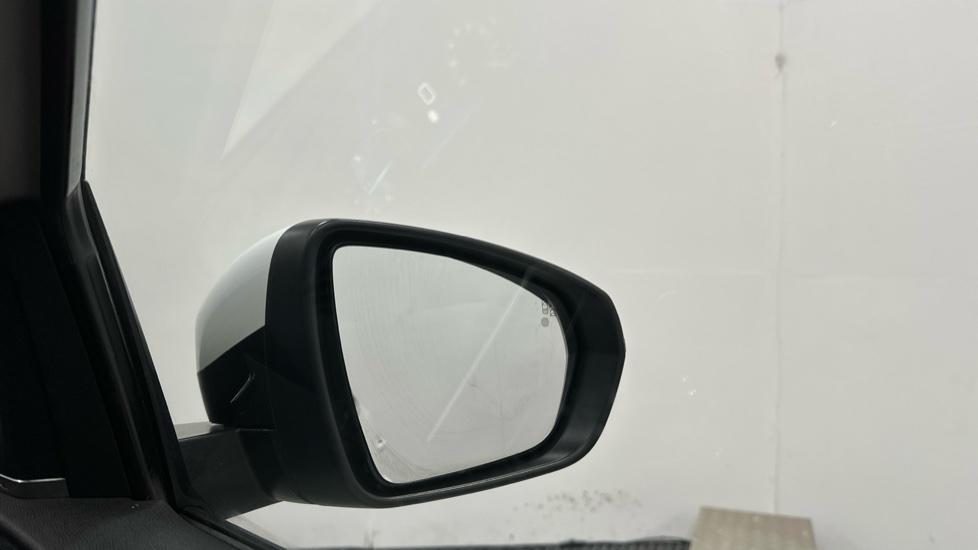 Blind Spot Monitoring System 