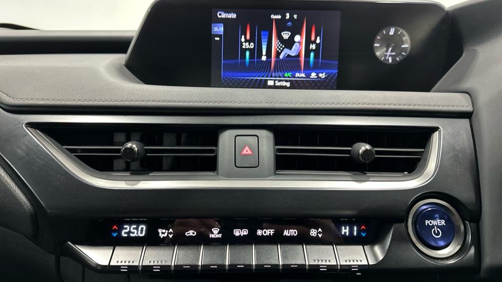 Air Conditioning /Dual Climate Control 