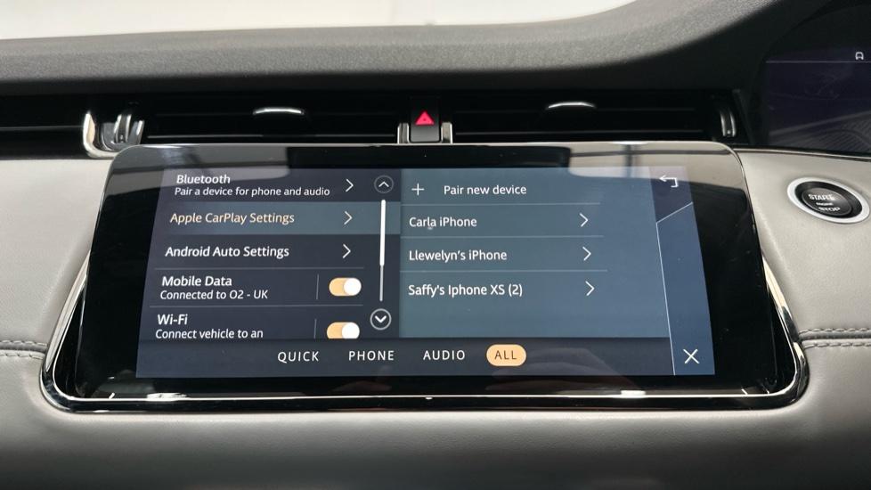 Apple Car Play & Android Auto