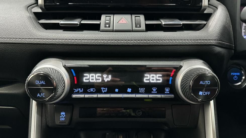 Air Conditioning /Dual Climate Control 