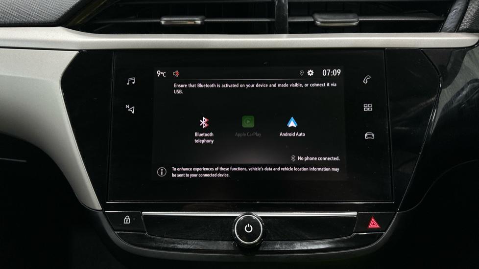 Apple Car Play & Android Auto