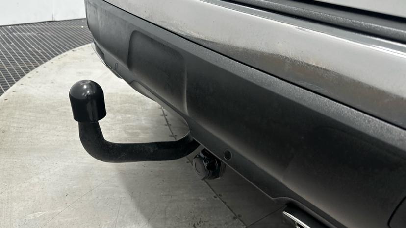Rear Parking Sensors/ Tow Bar 