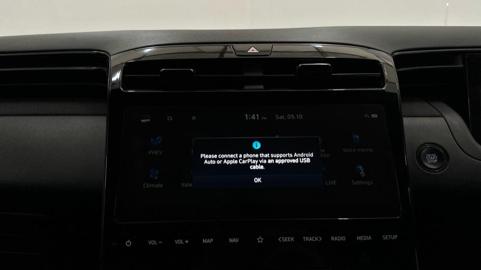 Apple Car Play & Android Auto