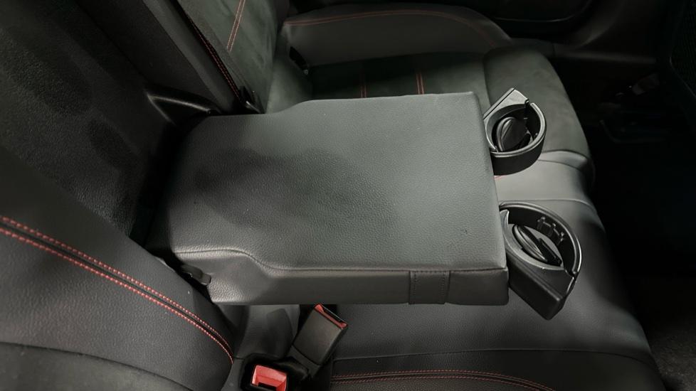 Rear Armrest/ Cup Holder