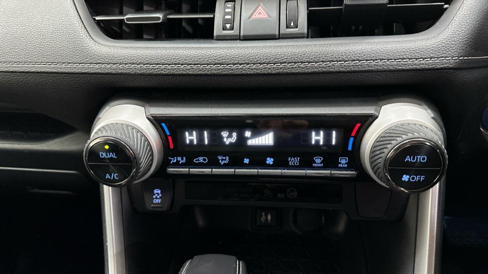 Air Conditioning /Dual Climate Control 