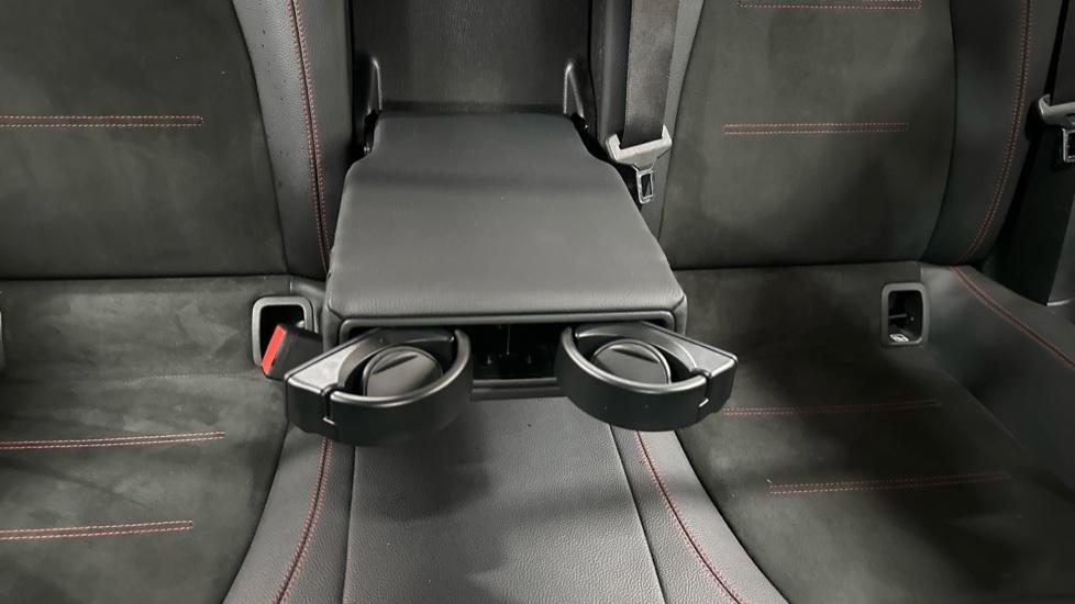 Rear Armrest/ Cup Holder