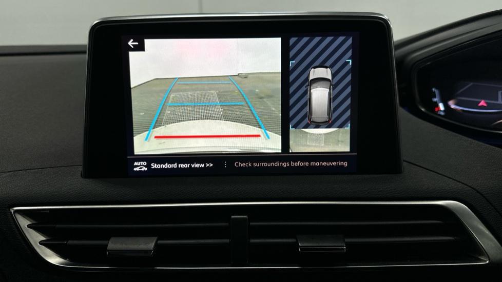 Rear View Camera /360/Park Pilot 