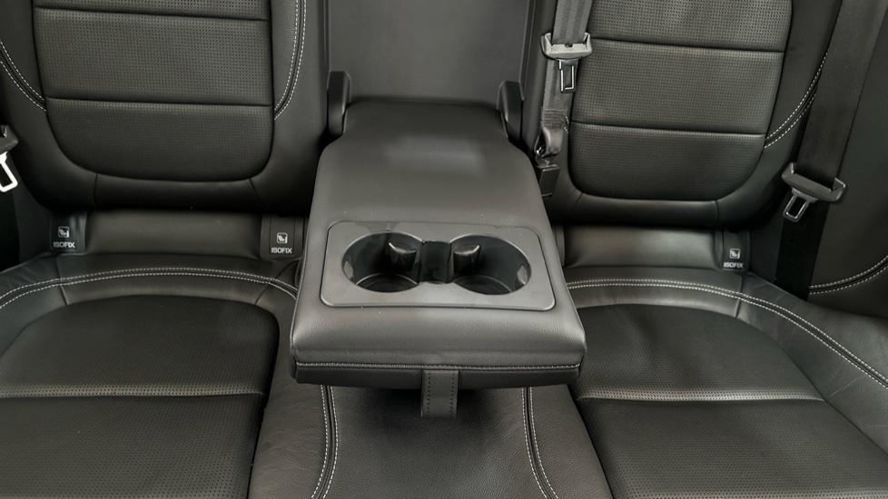 Rear Armrest/ Cup Holder