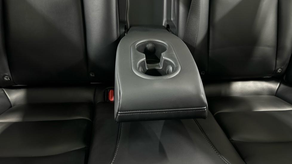 Rear Armrest/ Cup Holder