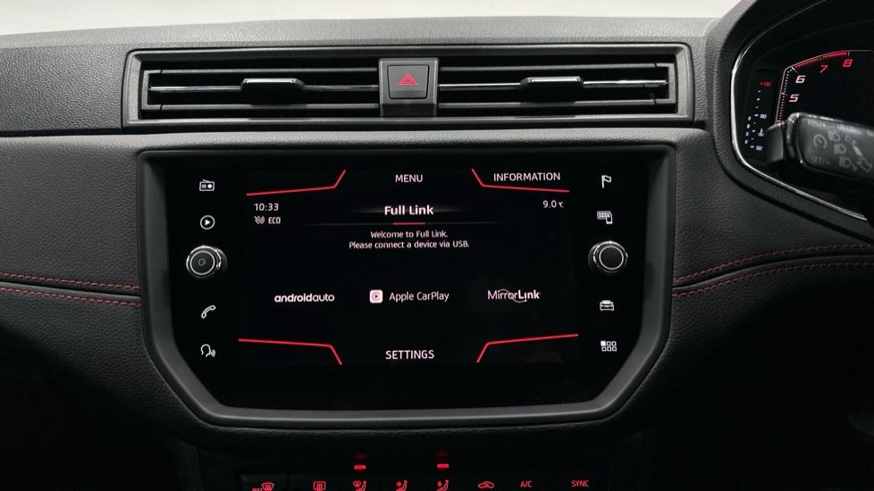 Apple Car Play & Android Auto