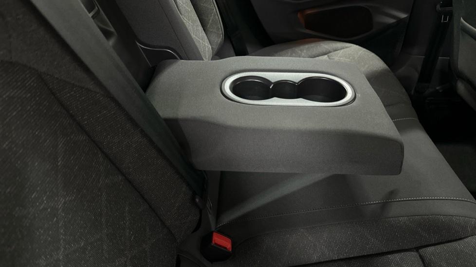 Rear Armrest/ Cup Holder