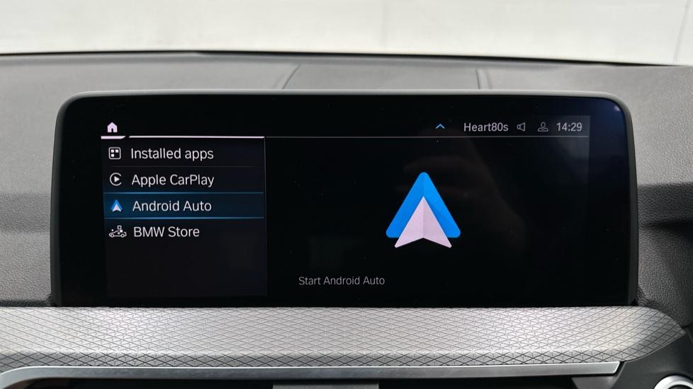 Apple Car Play & Android Auto