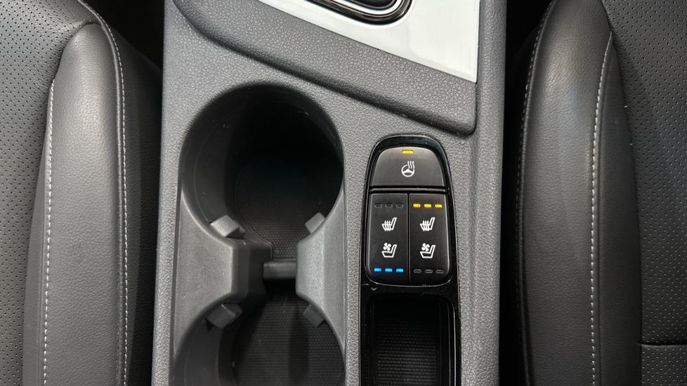 Heated / Cooled Seats / Heated Steering Wheel 