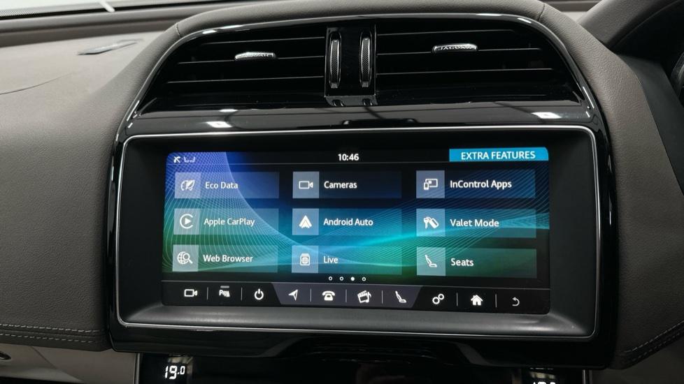 Apple Car Play & Android Auto