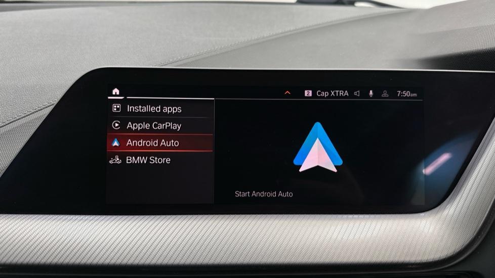 Apple Car Play & Android Auto