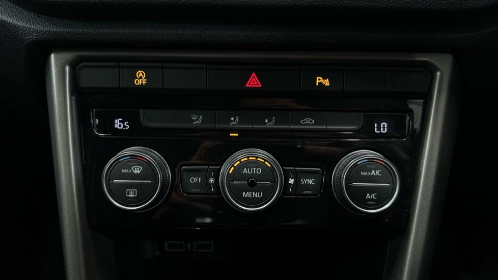 Air Conditioning /Dual Climate Control 