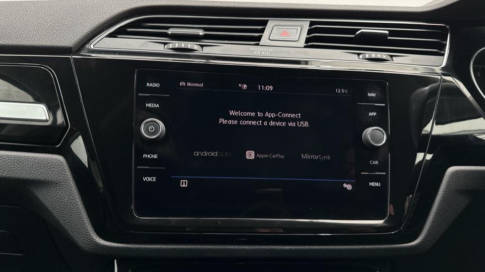 Apple Car Play & Android Auto