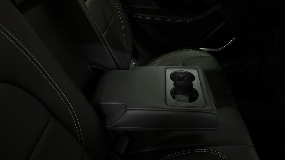 Rear Armrest/ Cup Holder