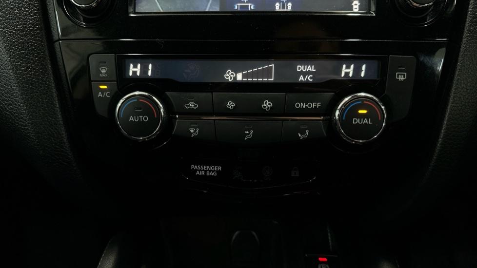 Air Conditioning /Dual Climate Control 