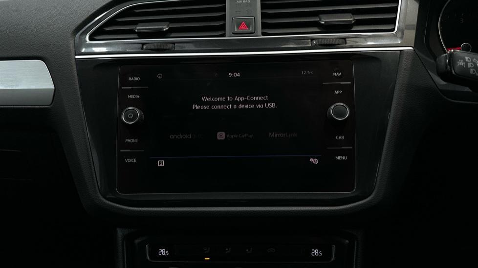 Apple Car Play & Android Auto