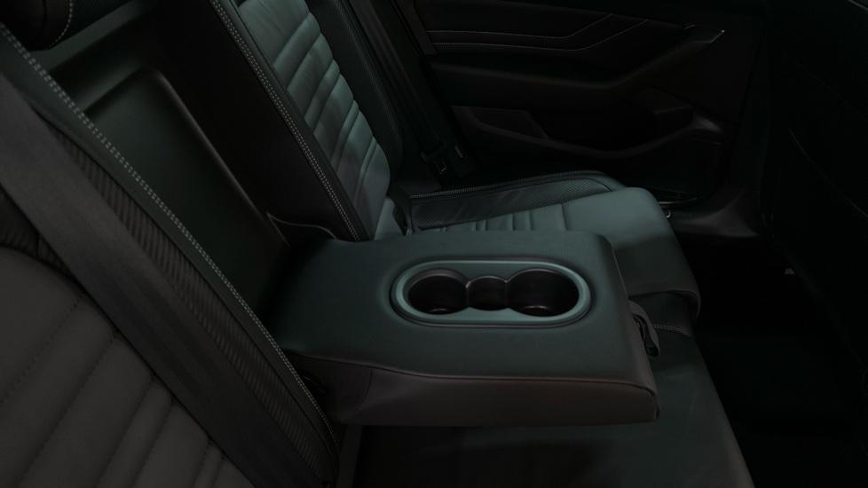 Rear Armrest/ Cup Holder