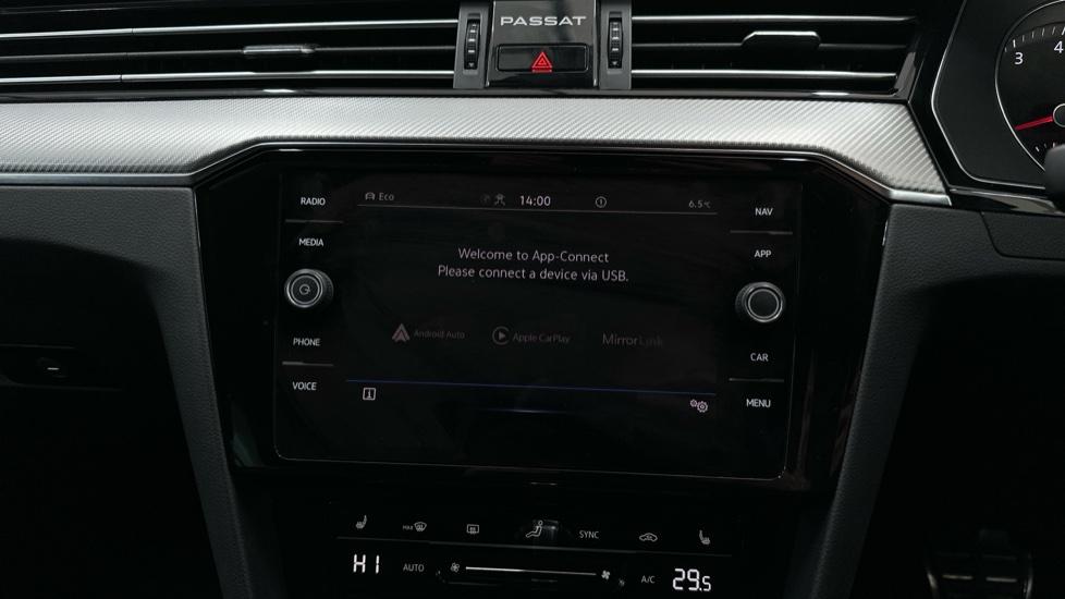 Apple Car Play & Android Auto