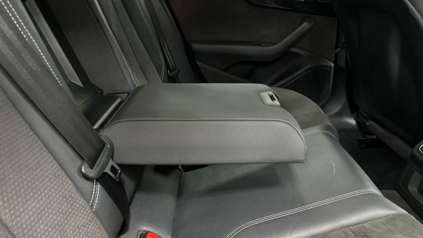 Rear Armrest 