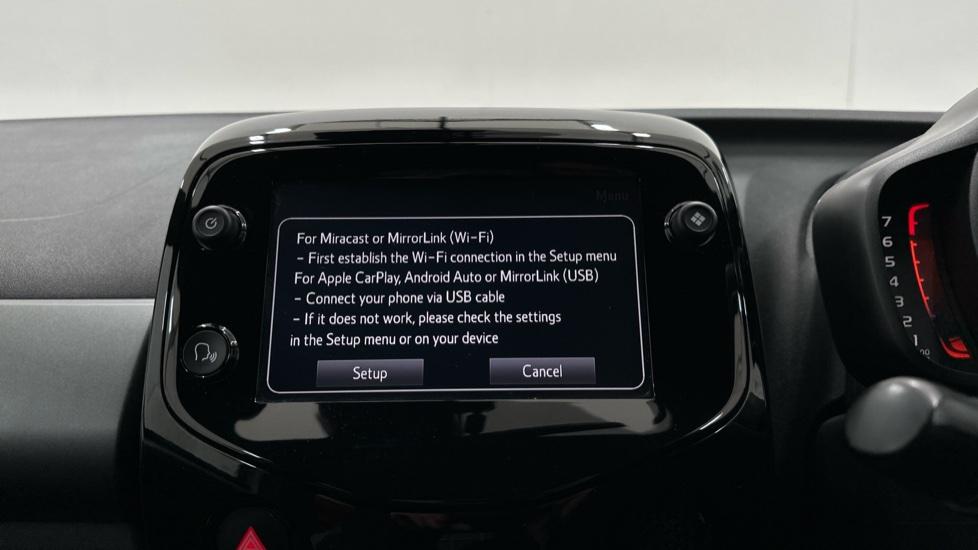 Apple Car Play & Android Auto