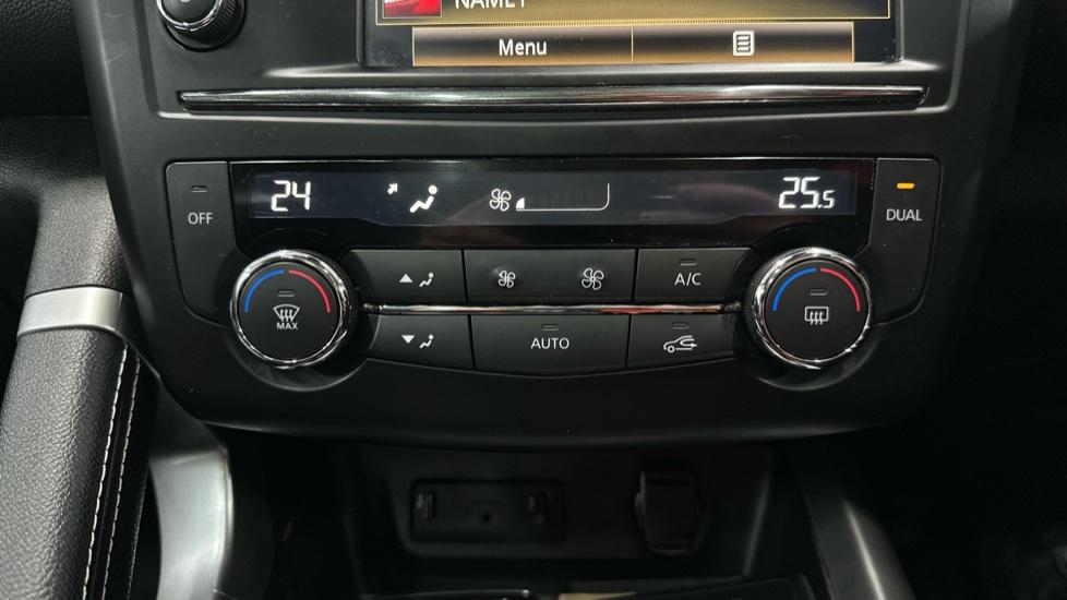 Air Conditioning /Dual Climate Control 