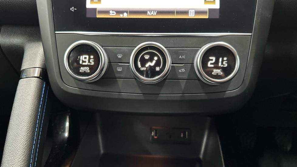 Air Conditioning /Dual Climate Control 