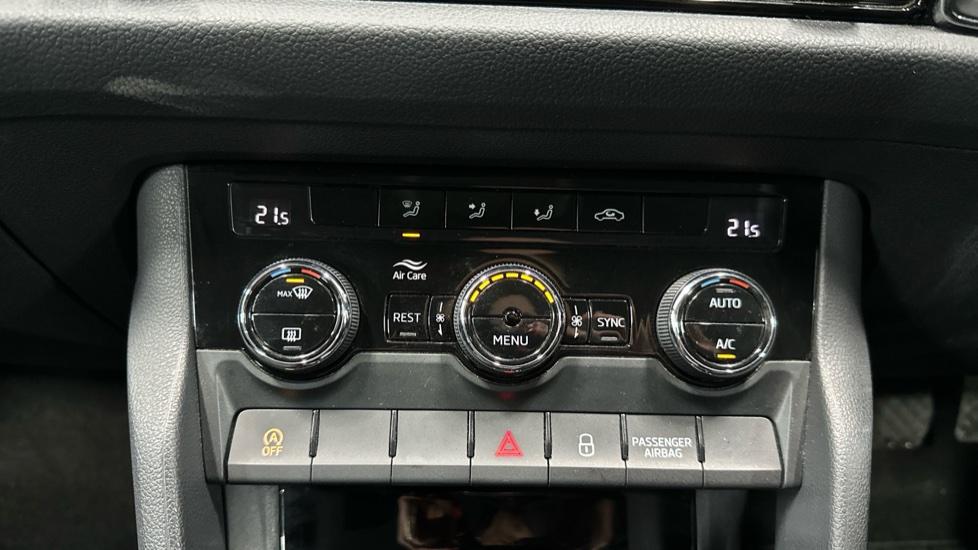 Air Conditioning /Dual Climate Control/Auto Stop Start 