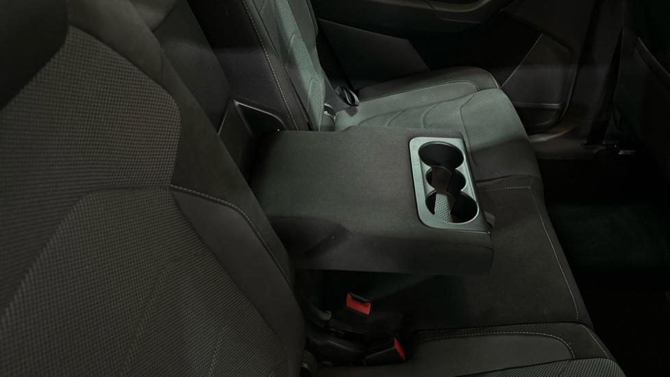 Rear Armrest/ Cup Holder