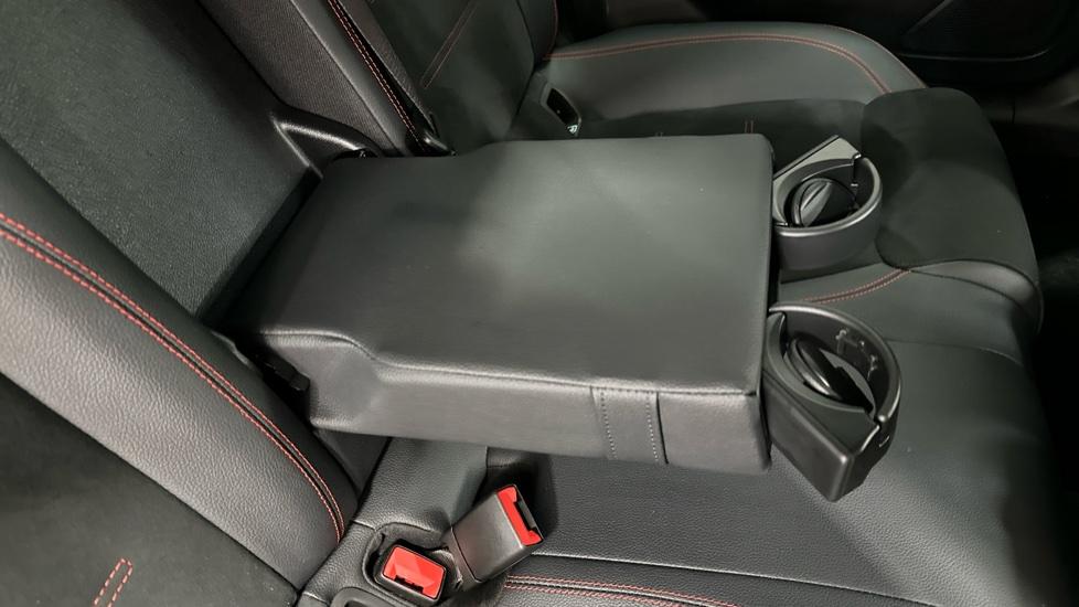 Rear Armrest/ Cup Holder