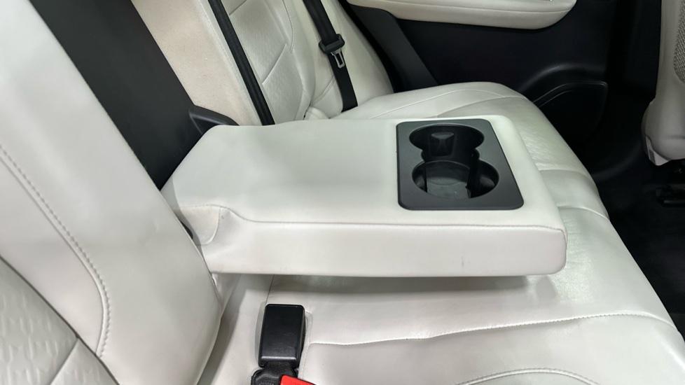 Rear Armrest/ Cup Holder