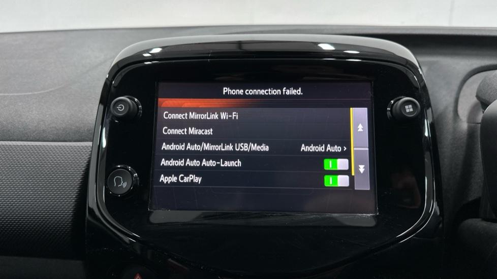 Apple Car Play & Android Auto